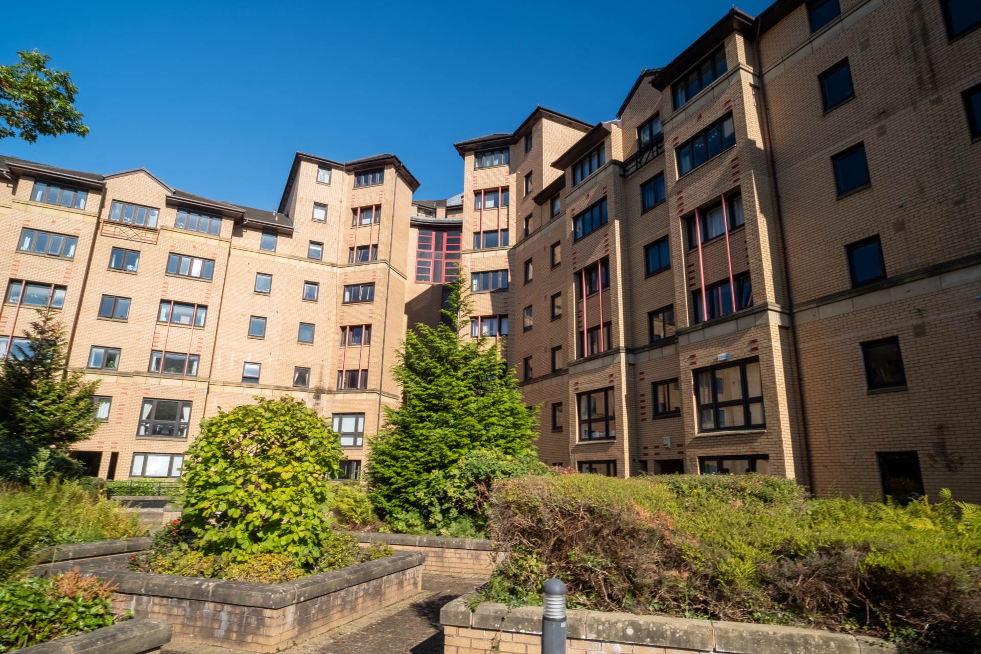 Parsonage Sq, Glasgow, Image 16