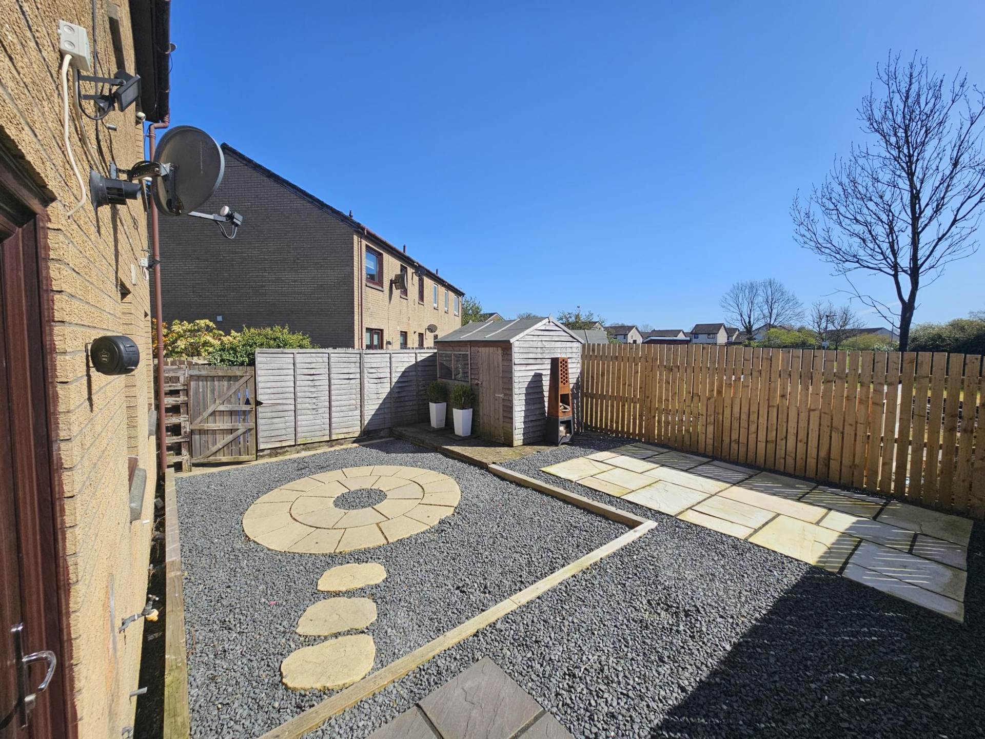 Lochlibo Court, Dreghorn, Image 12