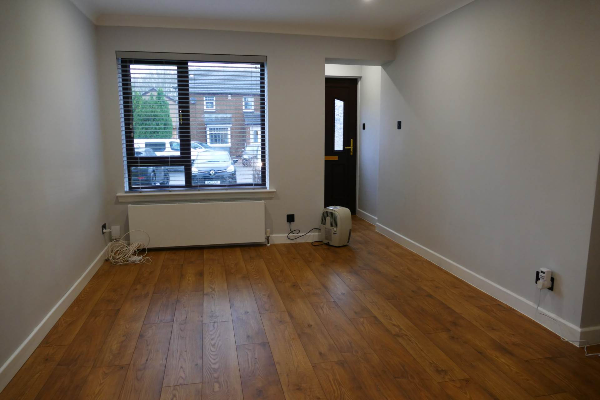 Lochlibo Court, Dreghorn, Image 3