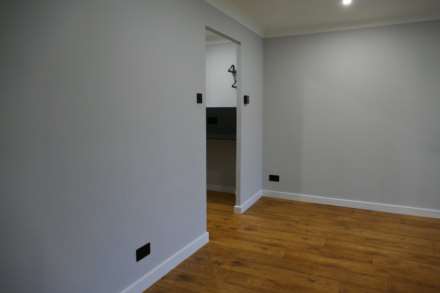 Lochlibo Court, Dreghorn, Image 10