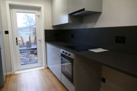 Lochlibo Court, Dreghorn, Image 5