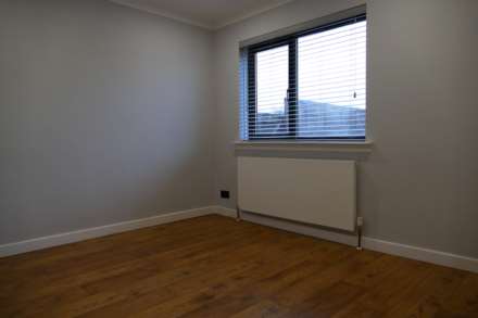 Lochlibo Court, Dreghorn, Image 6