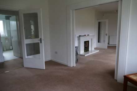Kennedy Court, Giffnock, Image 7