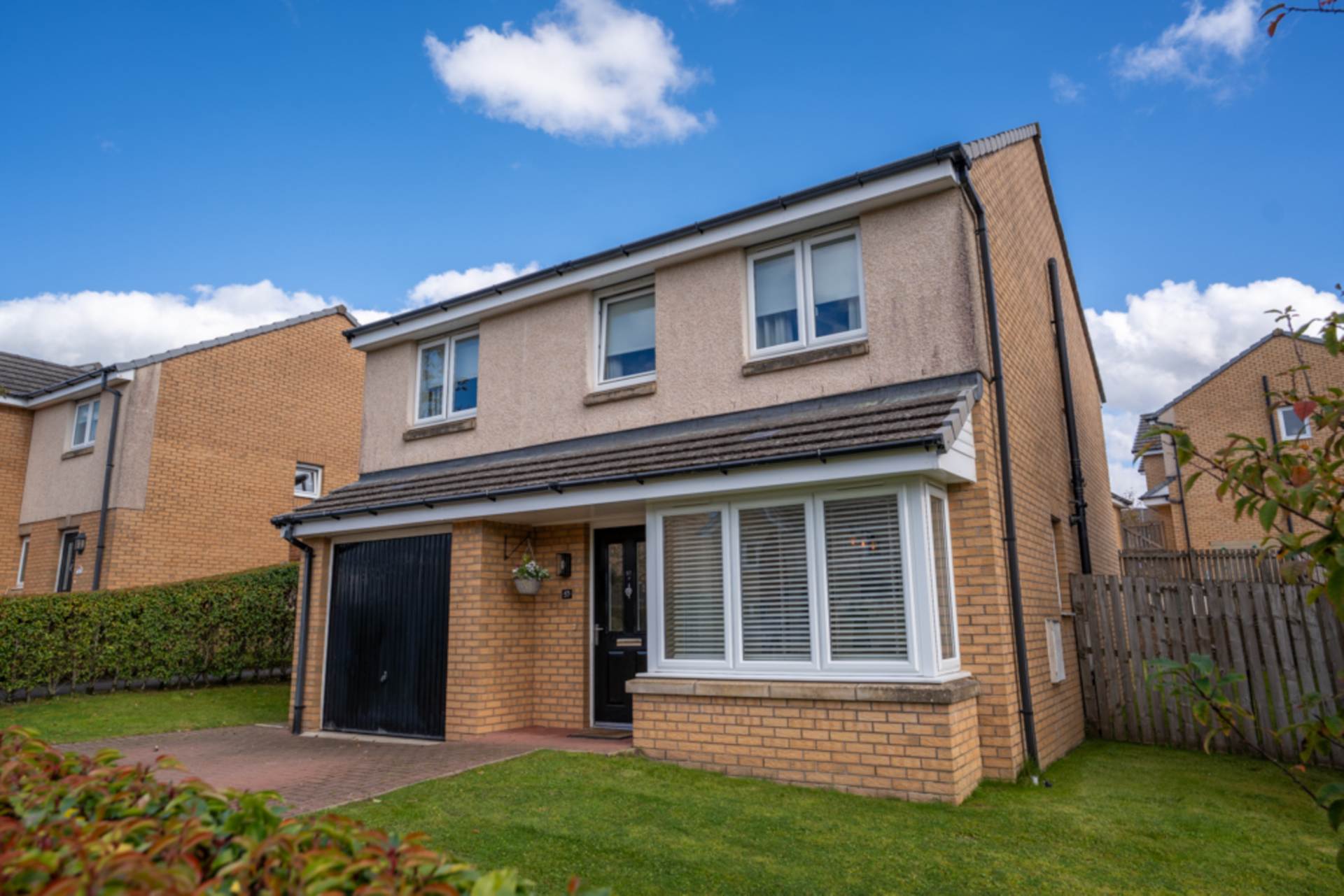 Hayfield Drive, Stewarton, Image 2