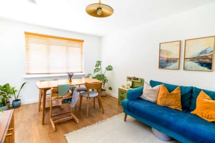 Sutherland Avenue, Stewarton, Image 2