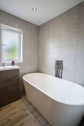 Harelaw Avenue, Neilston, Image 21