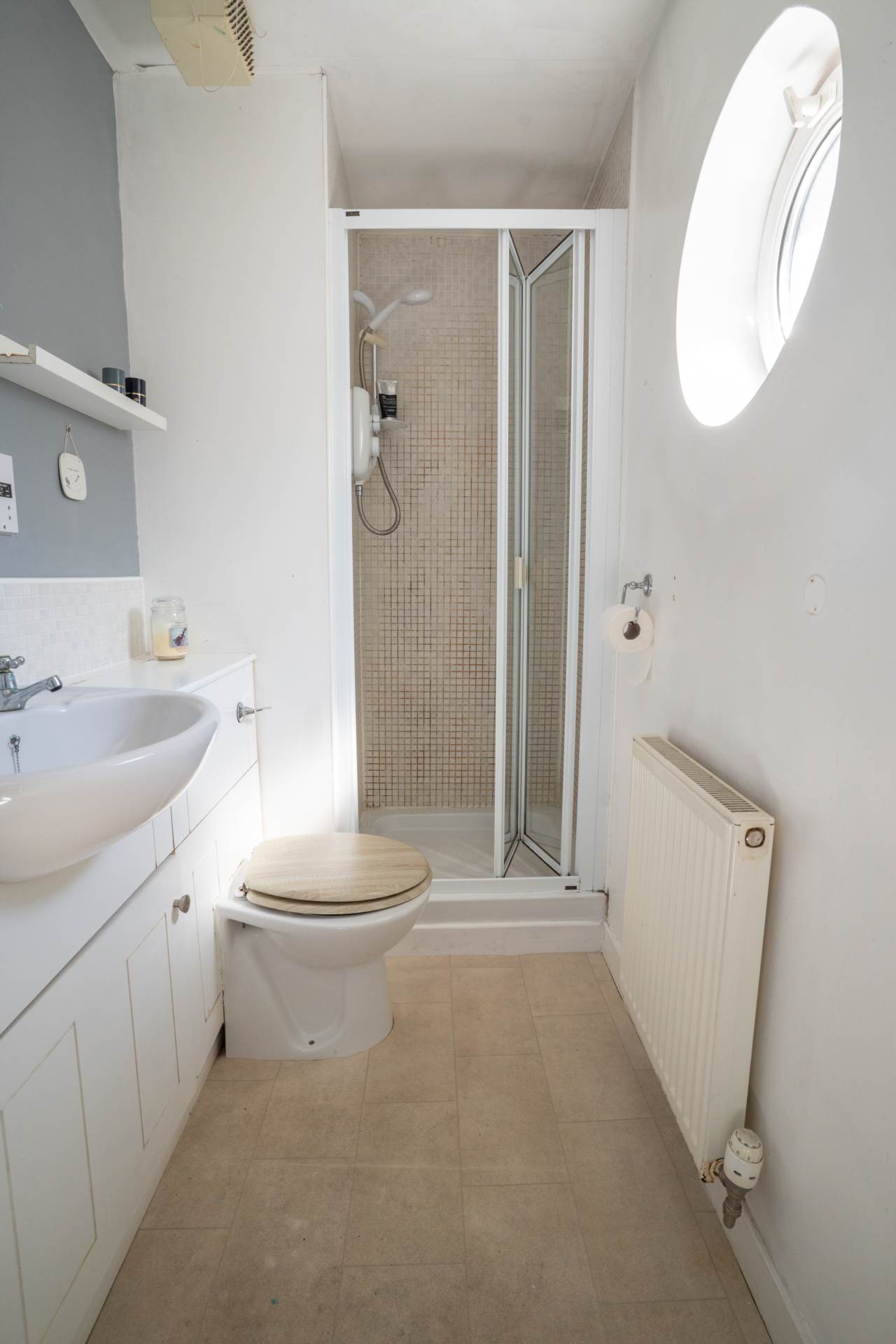 Gilbert Sheddon Court, Stewarton, Image 11