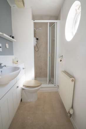 Gilbert Sheddon Court, Stewarton, Image 11