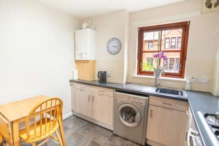 Centenary Court, Barrhead, Image 9