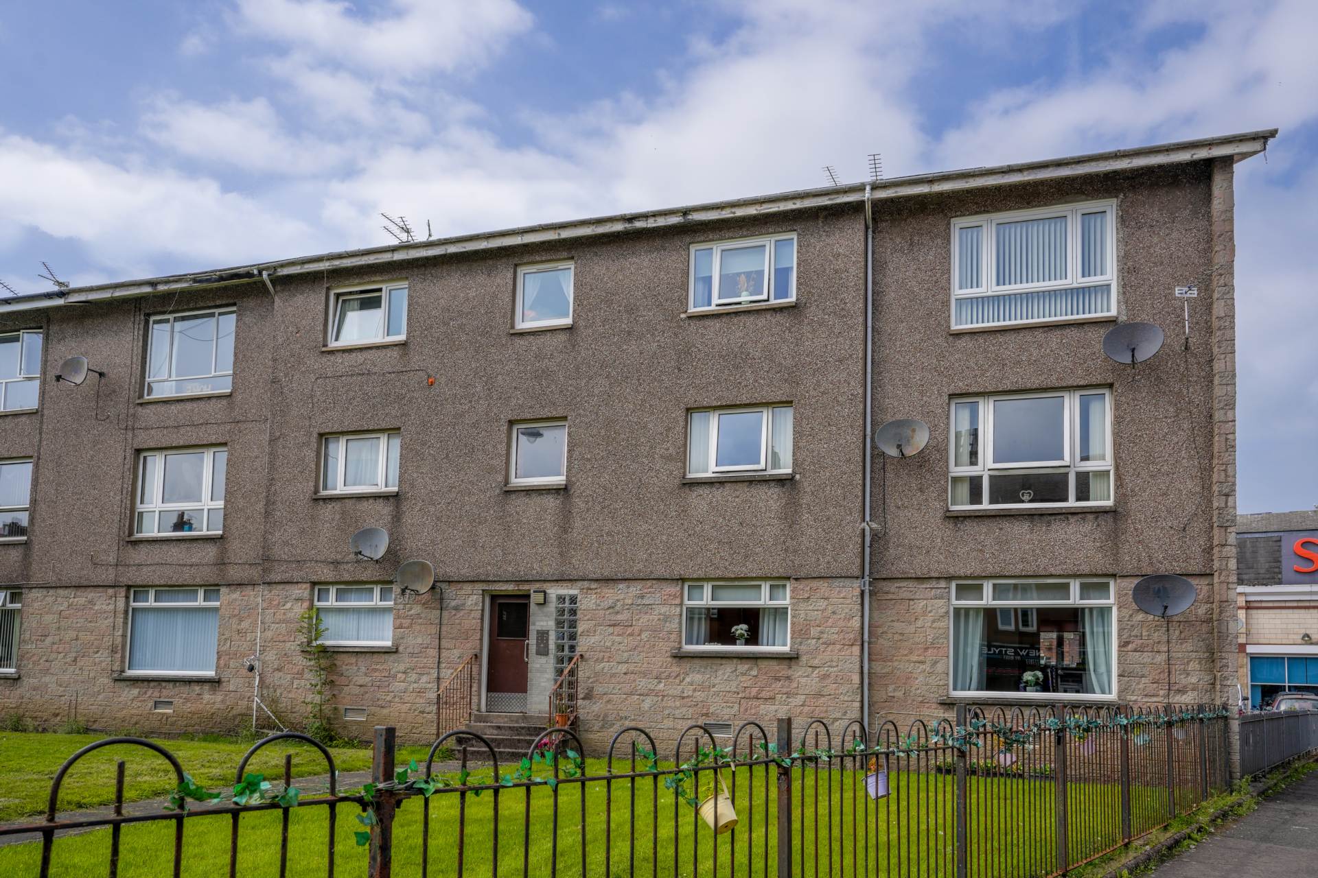 Lainshaw Street, Stewarton, Image 1