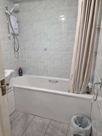 Riverview Drive, Glasgow, Image 12