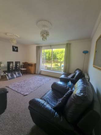 Riverview Drive, Glasgow, Image 2