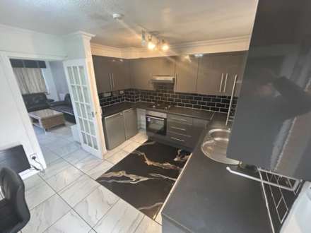 Preston Place, Glasgow, Image 2