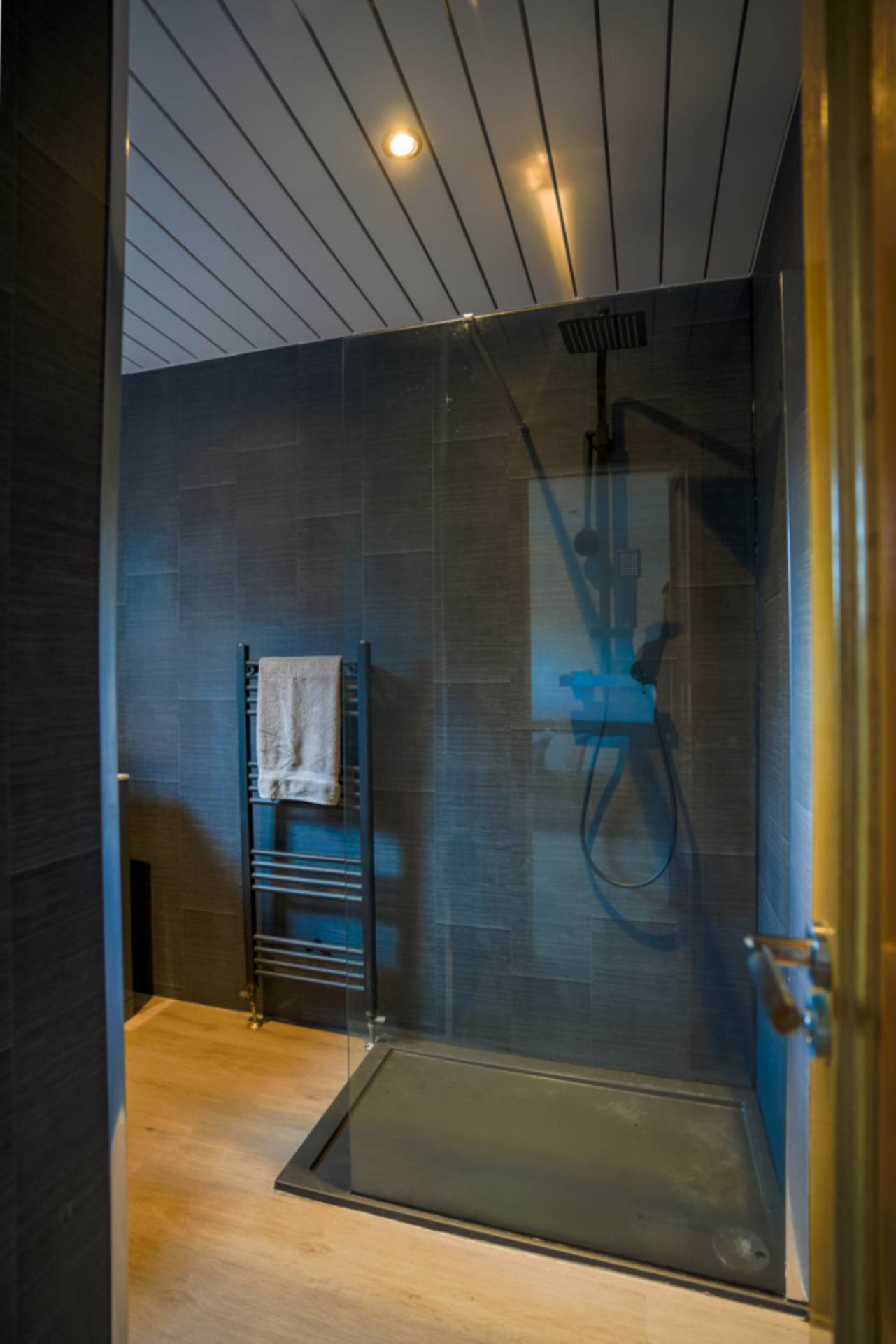 London gate, Kilmarnock, Image 8