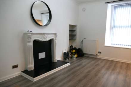 Dunlop Street, Stewarton, Image 2