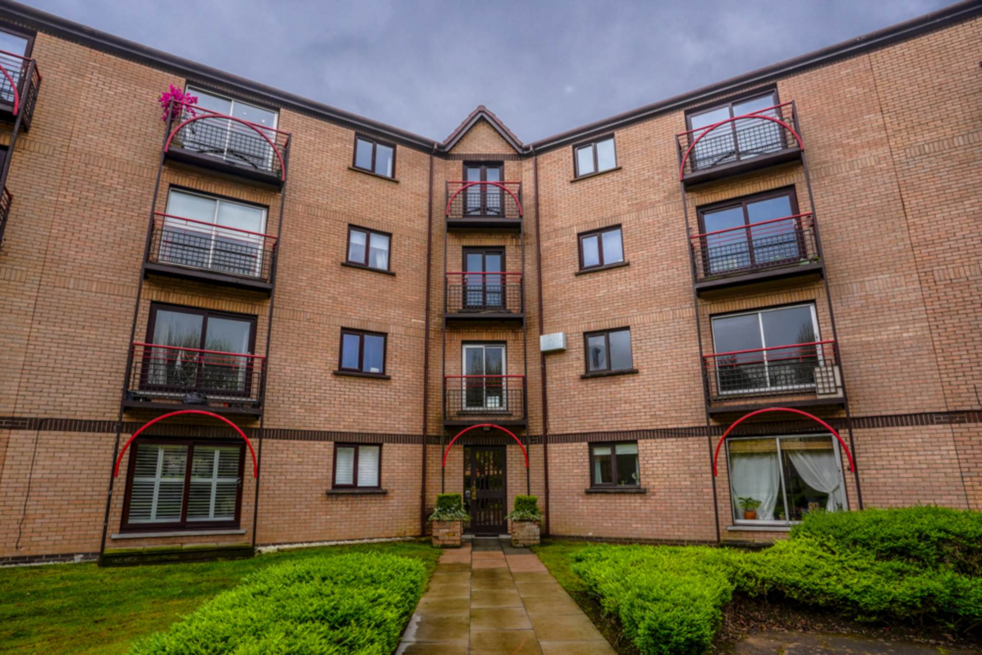 Riverview Drive, Glasgow, Image 1