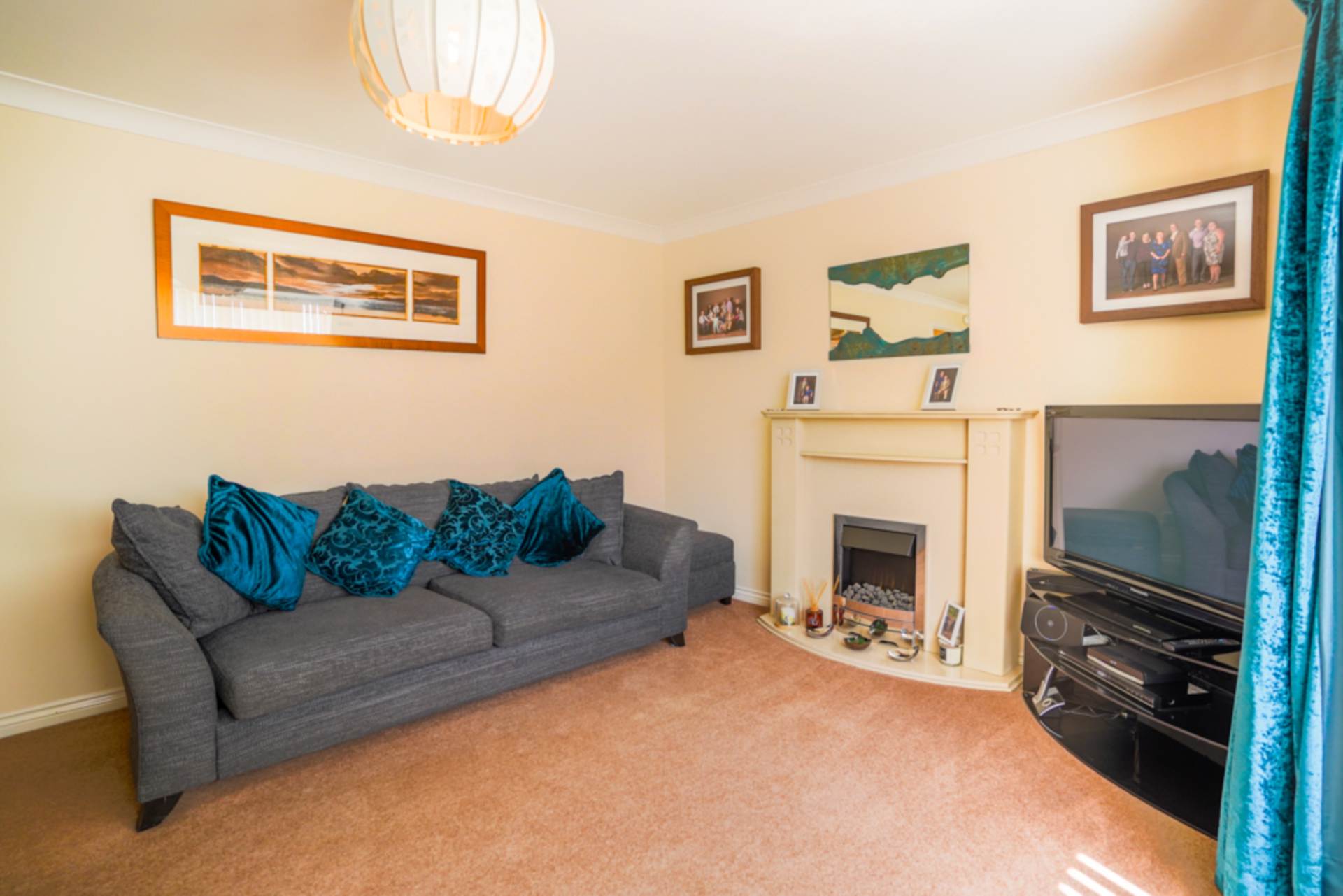 Lochrig Court, Stewarton, Image 6