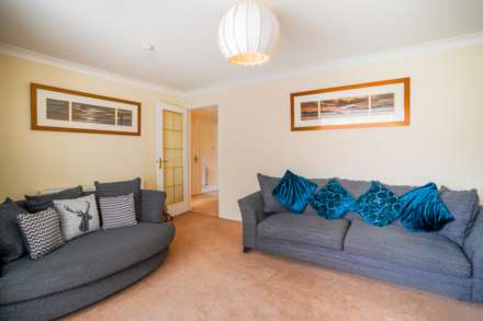 Lochrig Court, Stewarton, Image 4