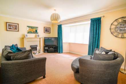 Lochrig Court, Stewarton, Image 5