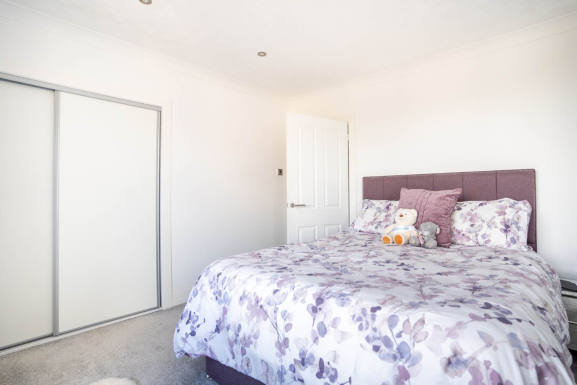 Ravenscraig Road, Stewarton, Image 11