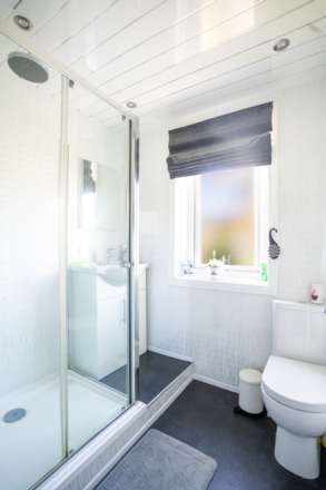 Ravenscraig Road, Stewarton, Image 12