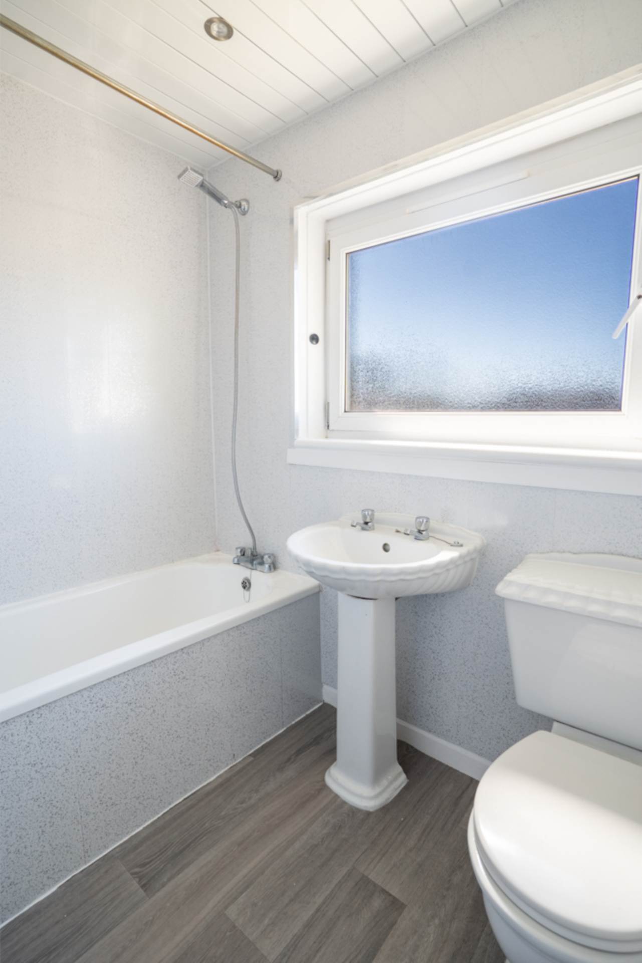 Rowantree Gardens, Dreghorn, Image 16