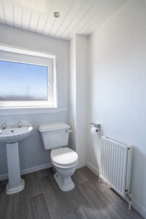 Rowantree Gardens, Dreghorn, Image 15