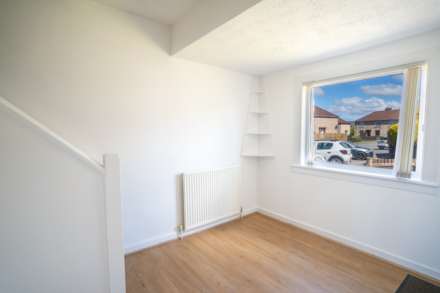 Rowantree Gardens, Dreghorn, Image 17