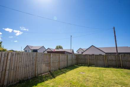 Rowantree Gardens, Dreghorn, Image 20