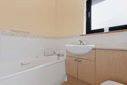 Fairways, Stewarton, Image 30