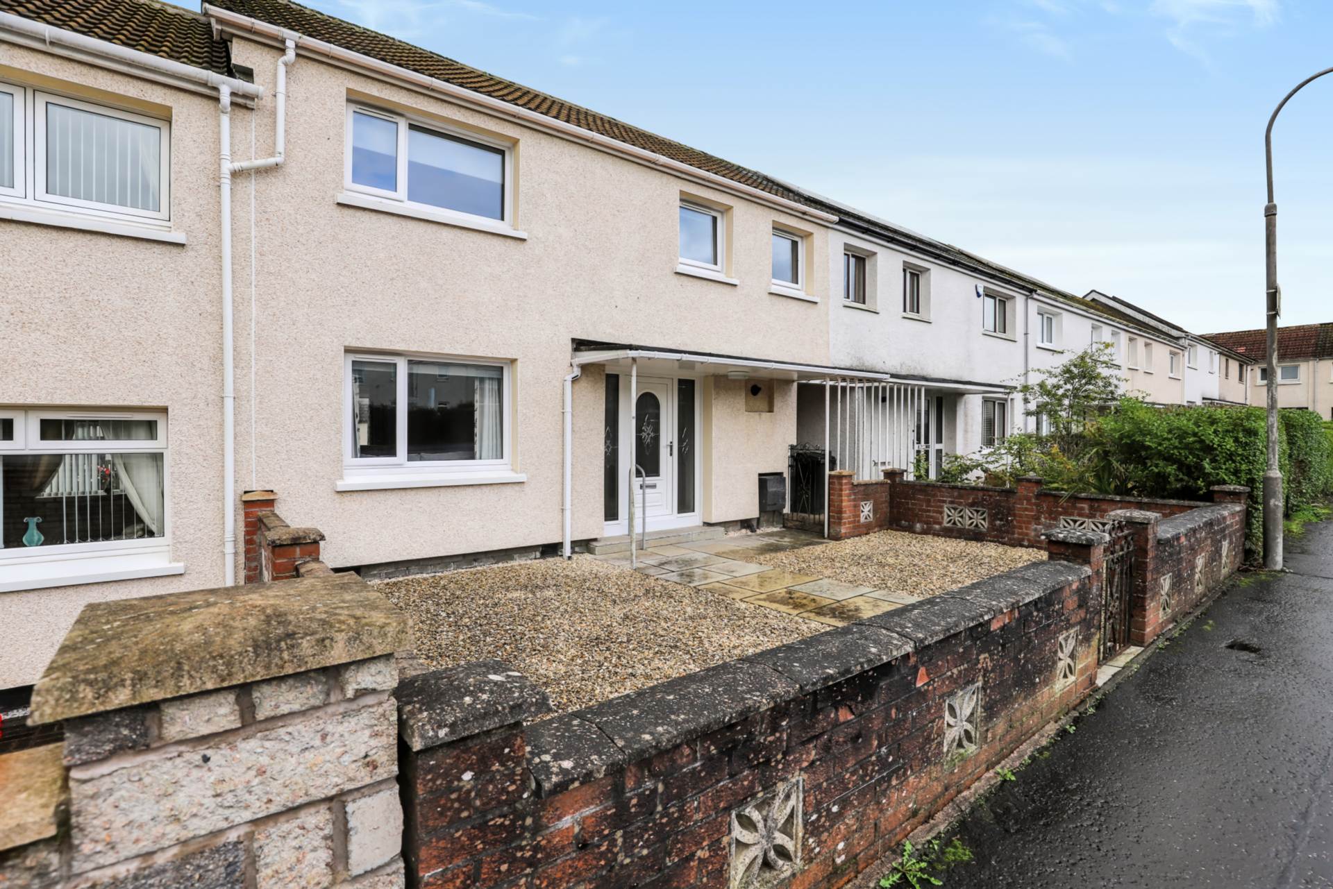 Lloyd Walk, Stewarton, Image 2