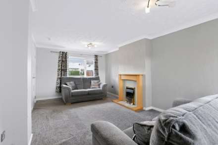 Lloyd Walk, Stewarton, Image 5