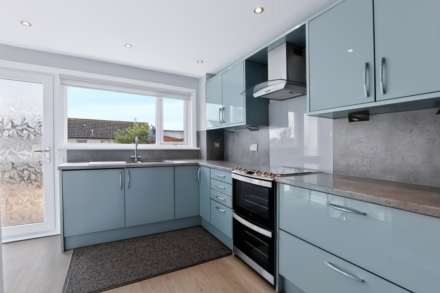 Lloyd Walk, Stewarton, Image 7