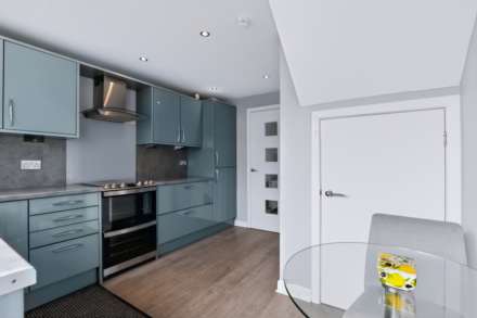 Lloyd Walk, Stewarton, Image 8