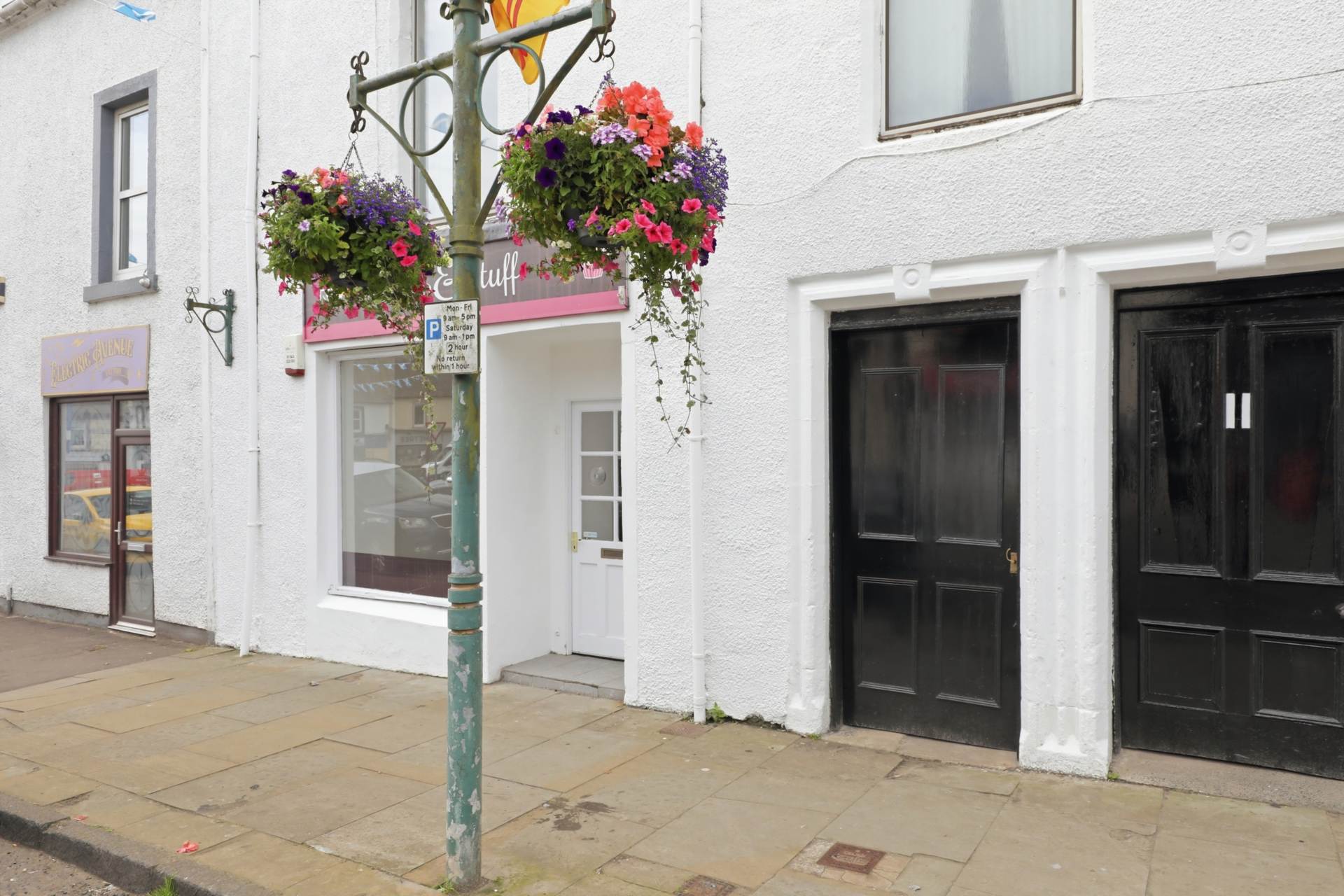 Avenue Square, Stewarton, Image 1