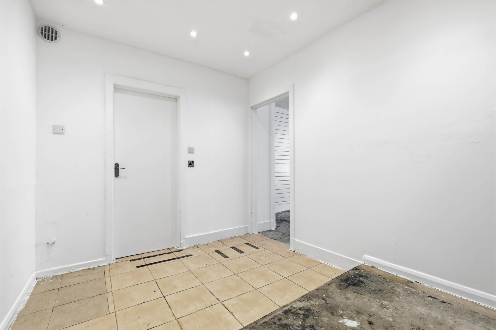 Avenue Square, Stewarton, Image 14