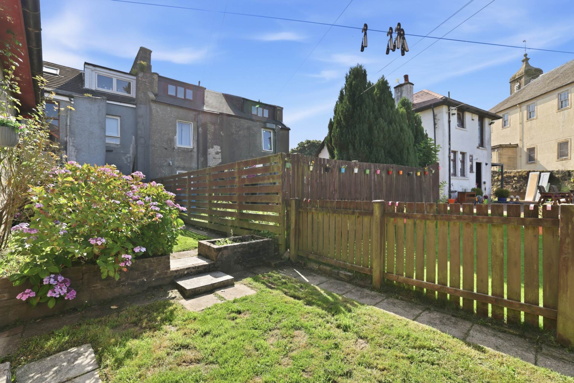 Main Street, Neilston, G78, Image 21