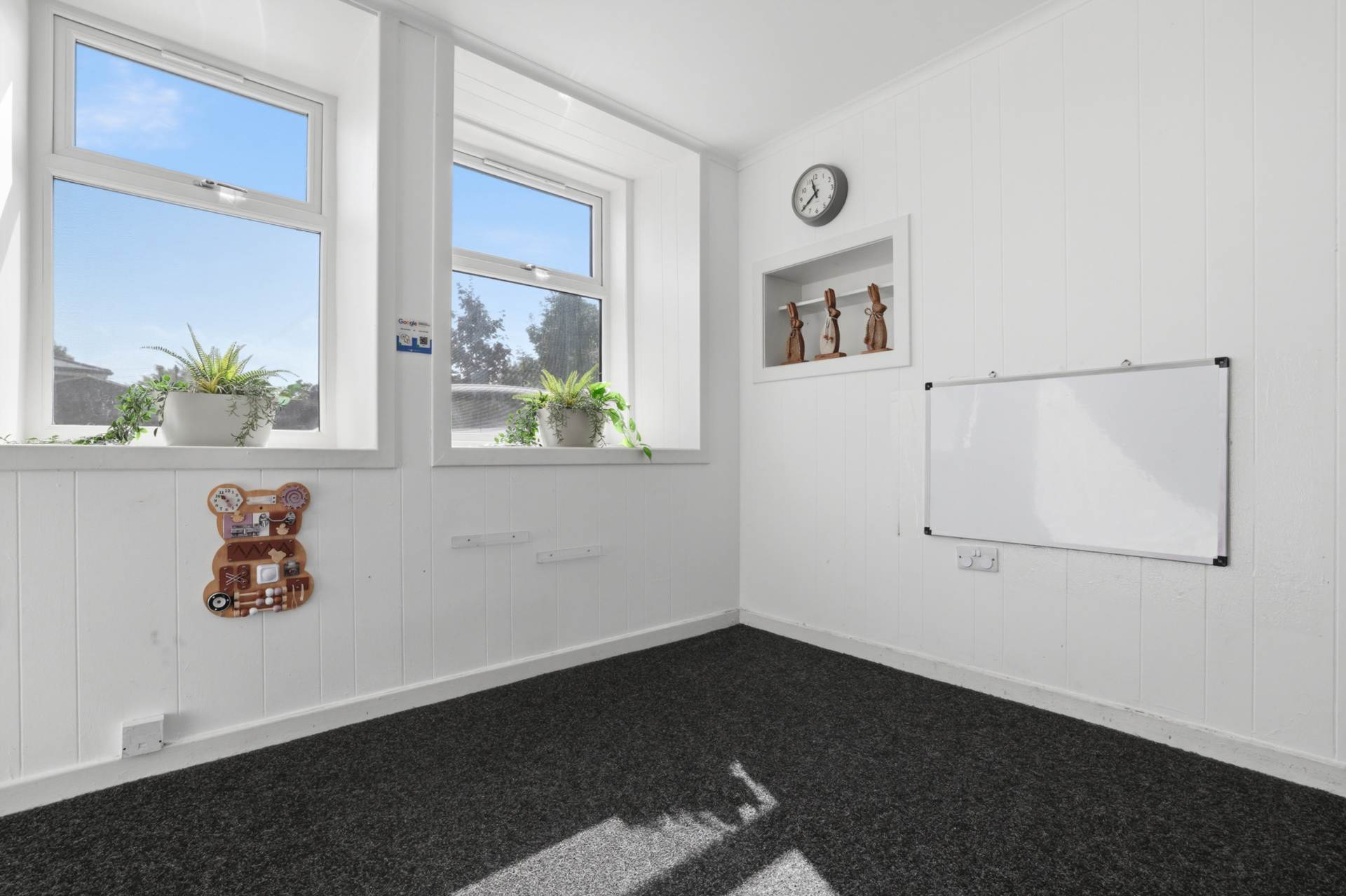 Main Street, Neilston, G78, Image 6