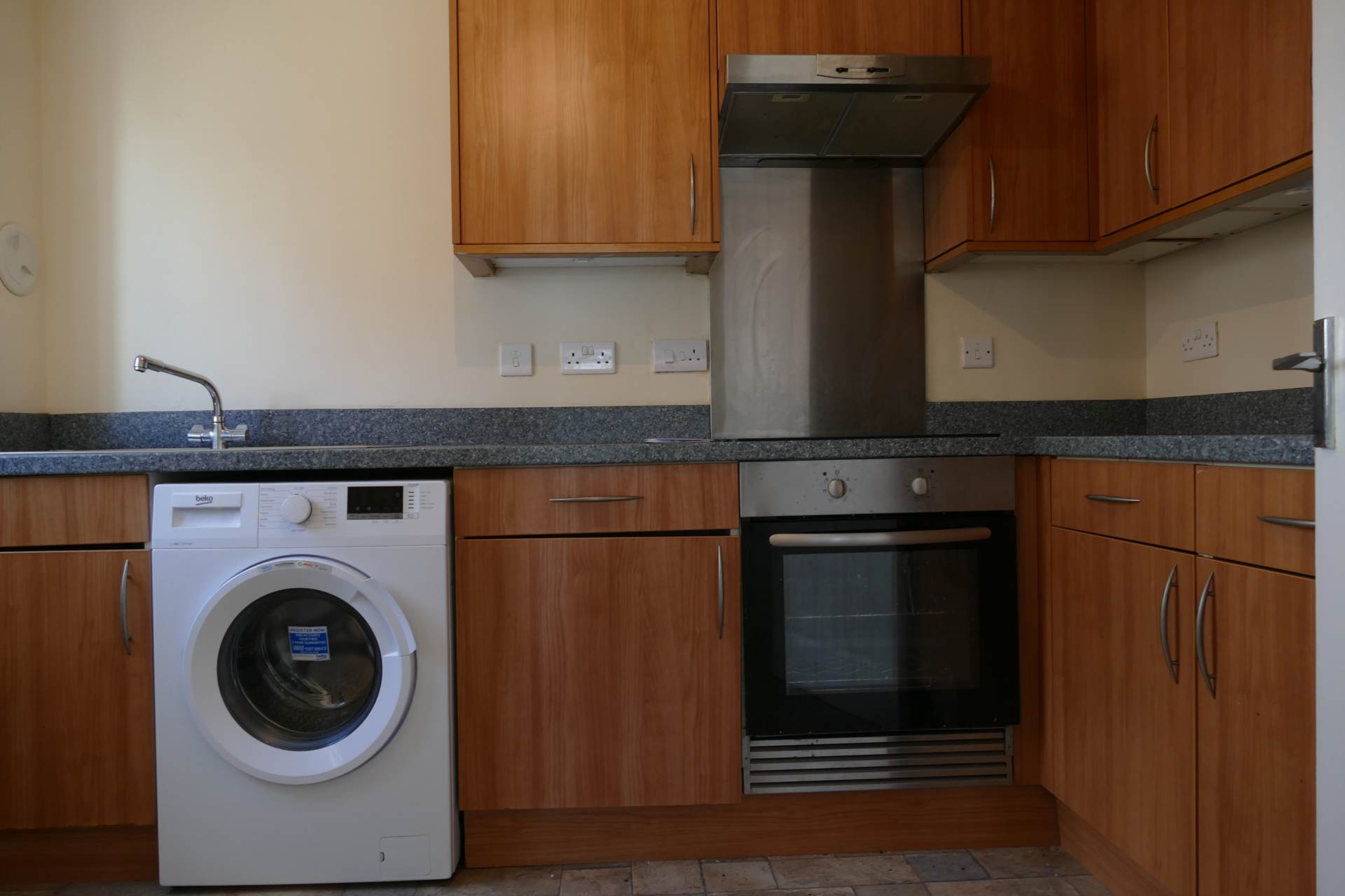 Lloyd Court, Glasgow, Image 8