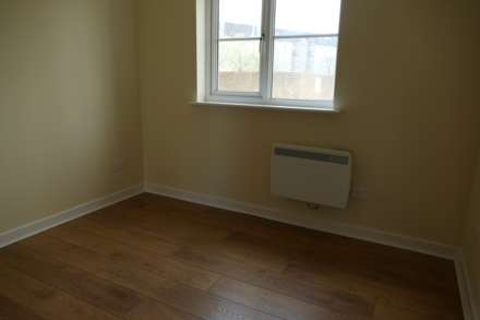 Lloyd Court, Glasgow, Image 14