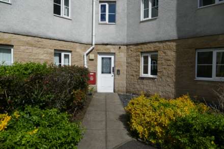 Lloyd Court, Glasgow, Image 3