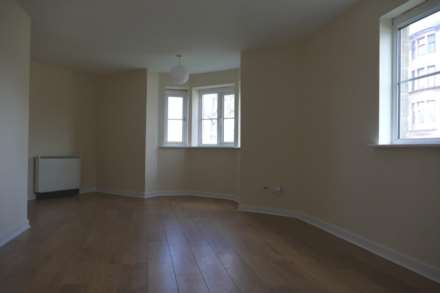 Lloyd Court, Glasgow, Image 5