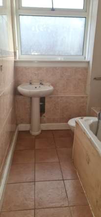 Mossvale Walk, Glasgow, Image 7