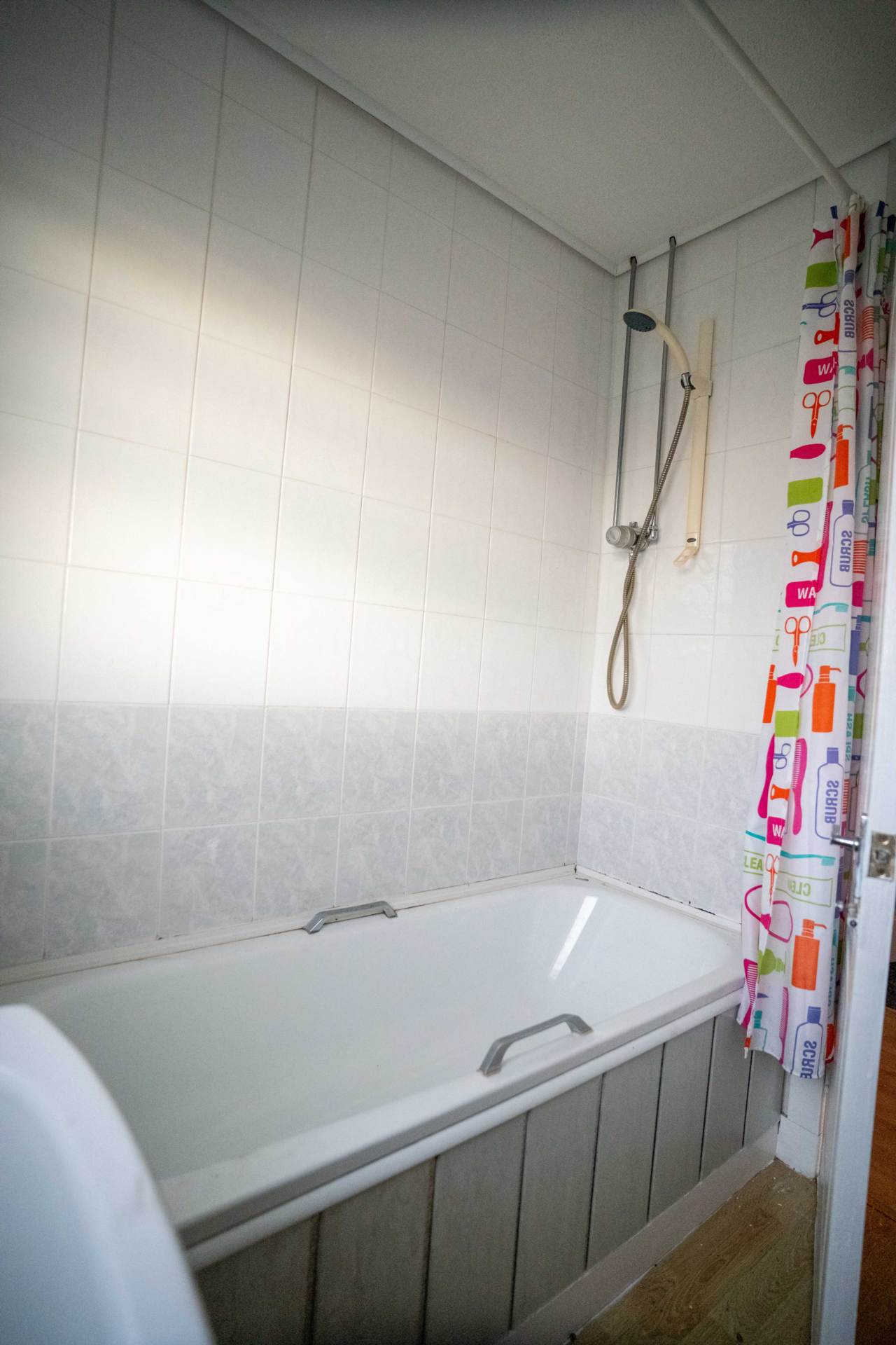 Merkland Road, Coatbridge, Image 10