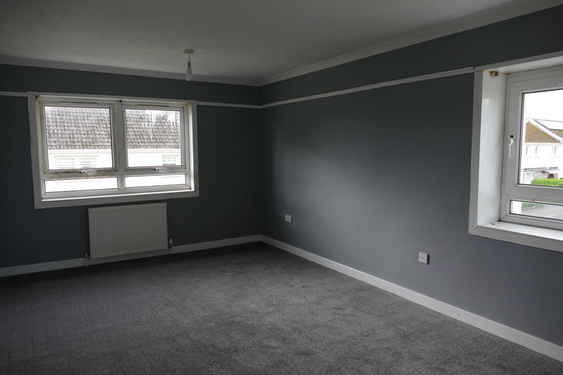 Lloyd Walk, Stewarton, Image 2