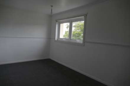 Lloyd Walk, Stewarton, Image 8