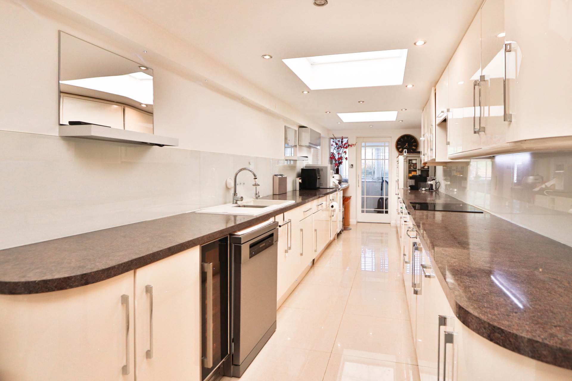 Parklands Way, Worcester Park, Image 4