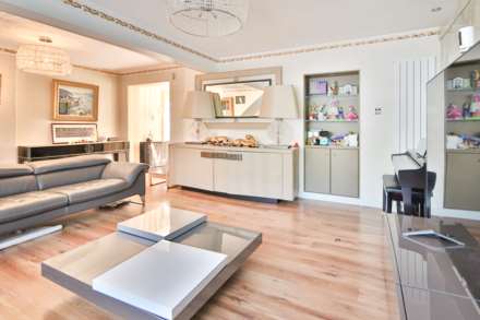 Parklands Way, Worcester Park, Image 3