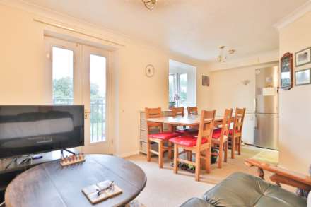 Jemmet Close, Kingston Upon Thames, Image 2