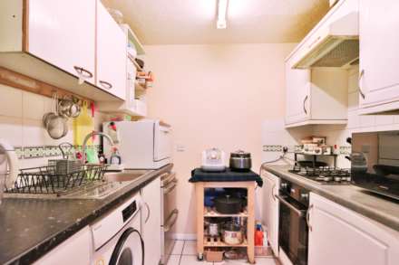 Jemmet Close, Kingston Upon Thames, Image 4